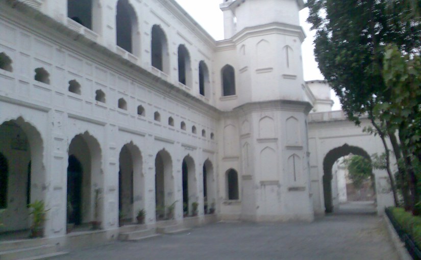 Punjab Education Authorities await disaster to repair Pakistan’s historic college